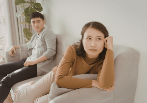 pulling away from partner why do couples get stuck relationship disagreements